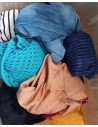 5 kg de tee-shirts, tuniques, pulls divers coloris et imprimés de manches longues pour filles et femmes