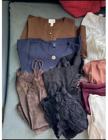 Lot de 29 vêtements taille 34/36