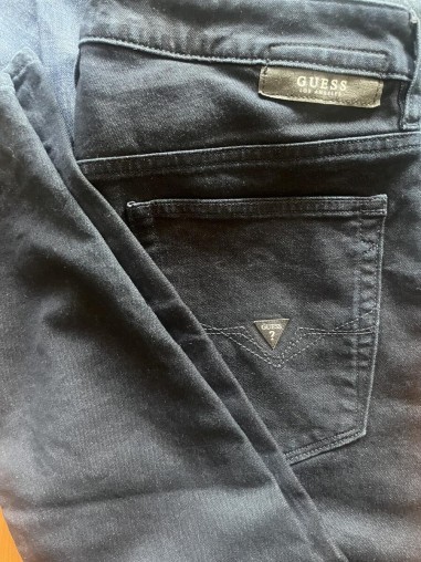 Lot Jean Chevignon et Guess