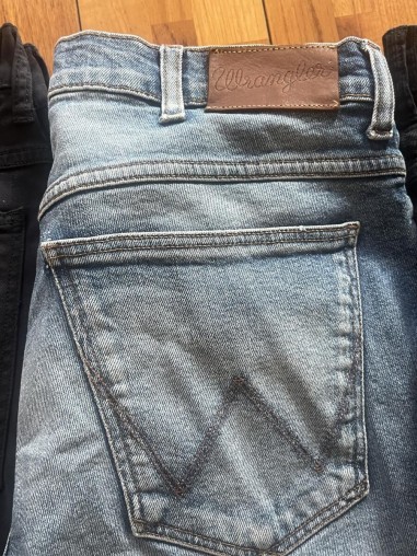 Lot pantalon Wrangler