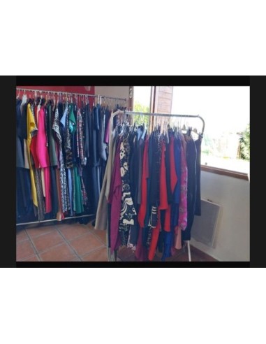 Vend lot de vêtements de seconde main femme et chaussures