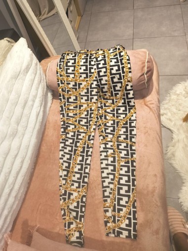 Vêtement et chaussure femme S M et taille 39