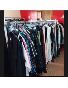 Vend lot de vêtements de seconde main femme et chaussures 2