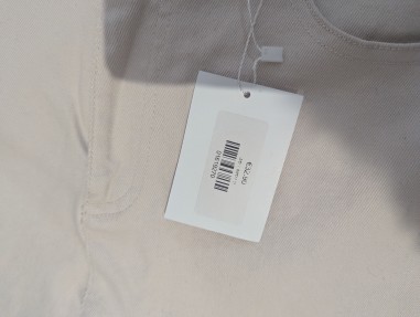 Short beige taille haute