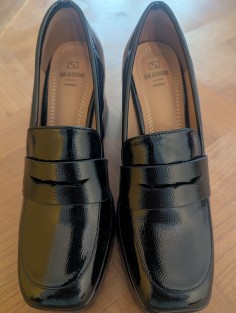 Chaussures vernis noires 2