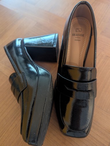 Chaussures vernis noires